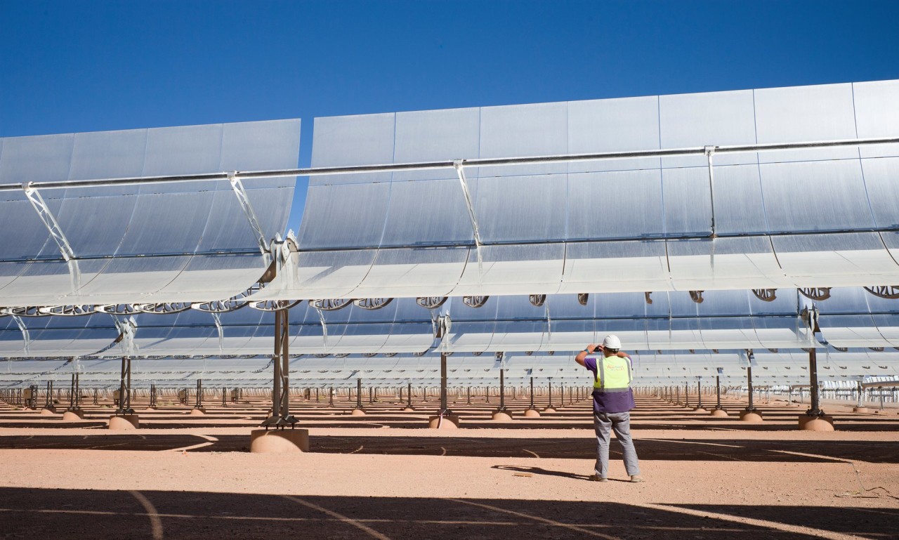 Марокко запустило в эксплуатацию крупнейшую солнечную станцию в мире Поштівка