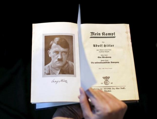 Історики «знайшли» молодшого брата Гітлера Поштівка