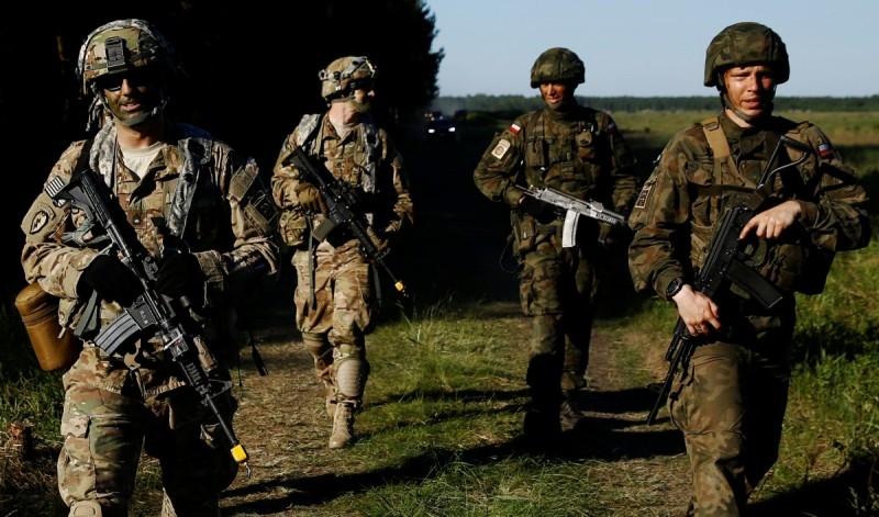Командувач силами США в Європі: НАТО не зможе швидко захистити країни Балтії від Росії Поштівка