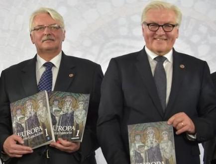 Польща та Німеччина видали спільний підручник з історії Поштівка