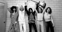Легендарна рок-група Aerosmith заявила про розпад Поштівка