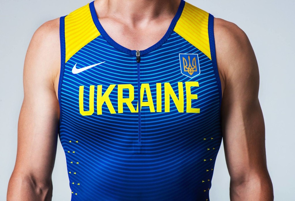 Українські легкоатлети представили форму для Олімпіади-2016 Поштівка image 1