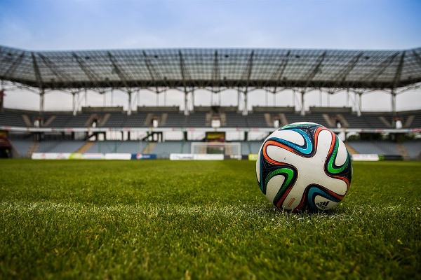 УЄФА дав згоду на проведення історичного матчу Поштівка