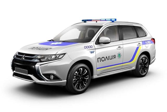 Нацполіція України отримає гібридні Mitsubishi Outlander Поштівка