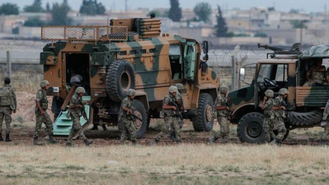 Туреччина почала наземну операцію в Сирії Поштівка