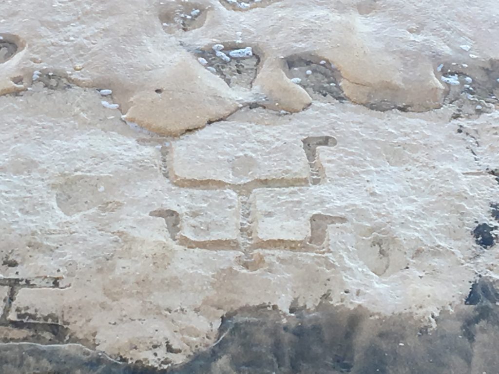 На гавайському пляжі знайшли стародавні петрогліфи Поштівка