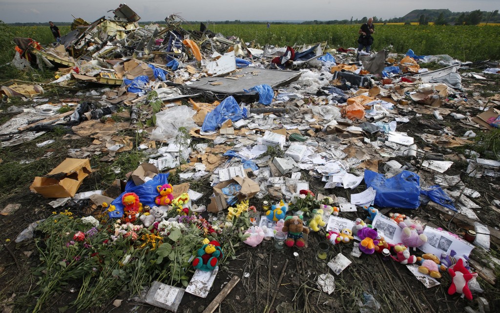 Екс-прем'єр Австралії: Кремль має визнати свою причетність до катастрофи MH17 Поштівка