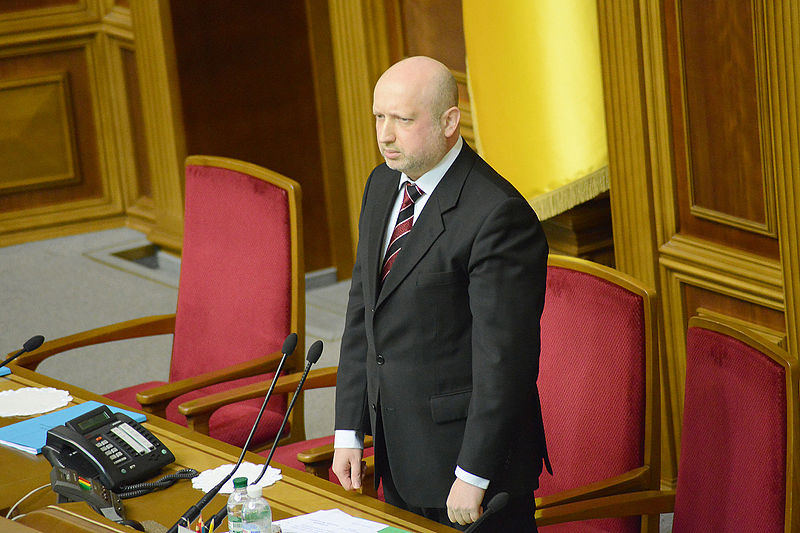 Турчинов вважає, що Україна має ввести візовий режим з Росією Поштівка