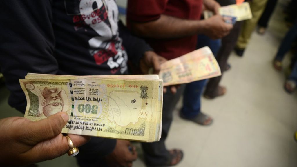 Боротьба з корупцією в Індії: заборонять обіг купюр номіналом 500 і 1000 рупій Поштівка