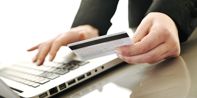 Нацбанк заборонив використання чотирьох видів електронних грошей Поштівка