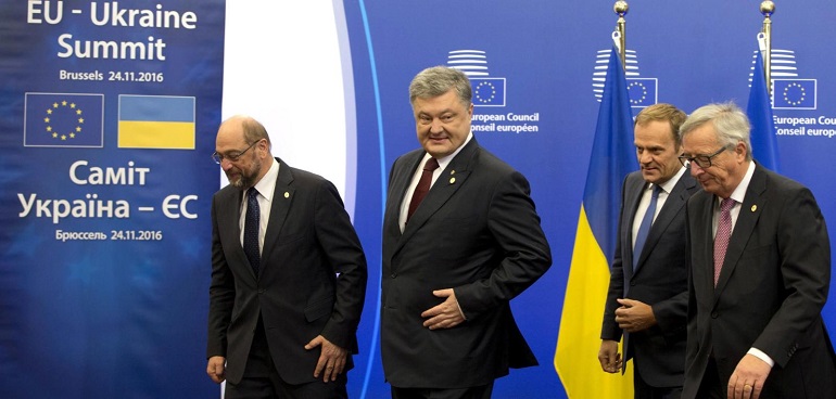 Захід втрачає терпіння щодо корумпованої України - Die Welt Поштівка image 2