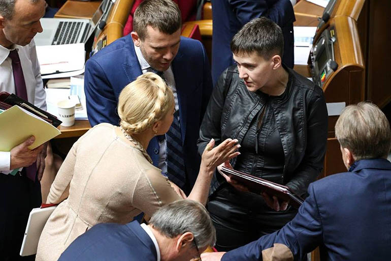 Савченко виключили з фракції "Батьківщина" Поштівка