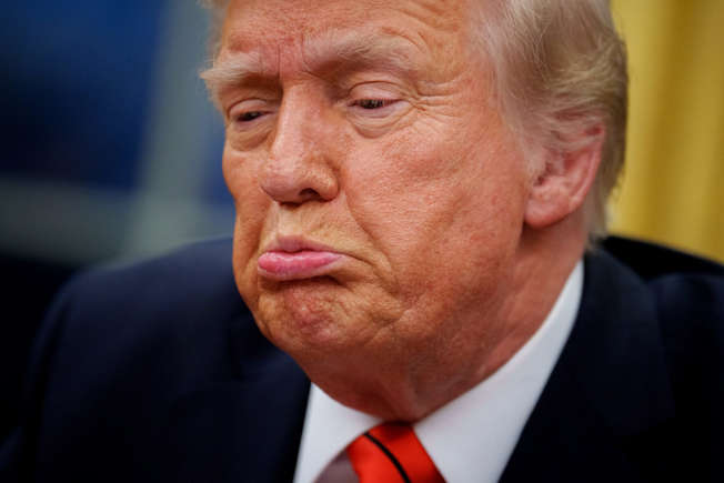 trump Трамп ідіот